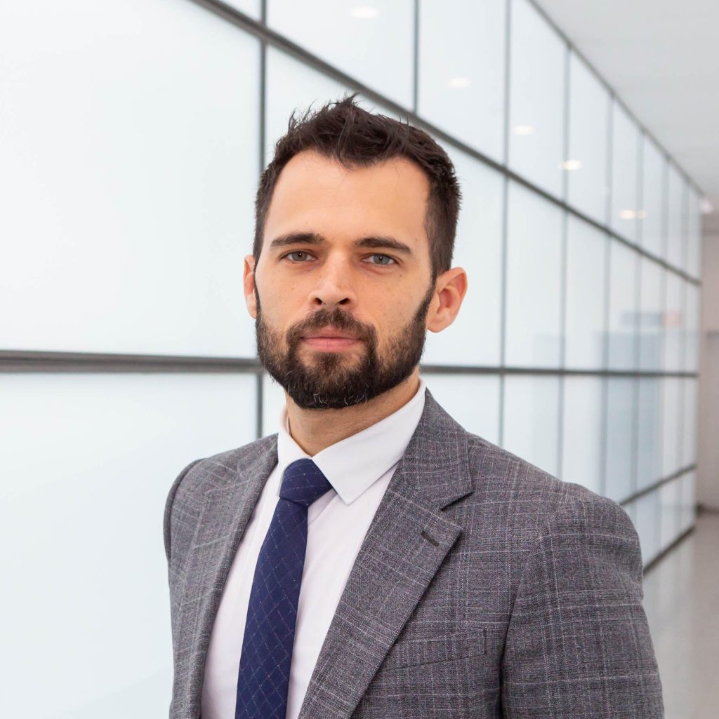 Professor Associado com Agregação de Psiquiatria e Ética e Deontologia Médica 
Diretor do Centro de Bioética e Humanidades Médicas da FMUL
Presidente-Eleito da Sociedade Portuguesa de Psiquiatria e Saúde Mental e membro da Comissão de Ética da Associação Europeia de Psiquiatria e do Conselho Nacional de Ética para as Ciências da Vida.

