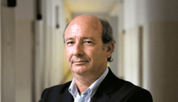 Presidente do Conselho de Administração da ARS Algarve (1994-1996); Deputado à Assembleia da 
República, na Comissão Parlamentar da Saúde (1999-2002); Secretário de Estado da Saúde (1999-2002);
Presidente do Conselho de Administração do Centro Hospitalar Universitário Lisboa Norte (2013-2019); Presidente do Conselho de Administração da Unidade Local de Saúde de Santa Maria (2024 à data).

